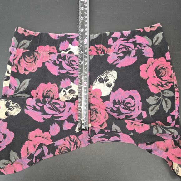Torrid Size 0 Medium Leggings Skull Floral Whimsigoth Gothic Punk Athleisure - Picture 5 of 9